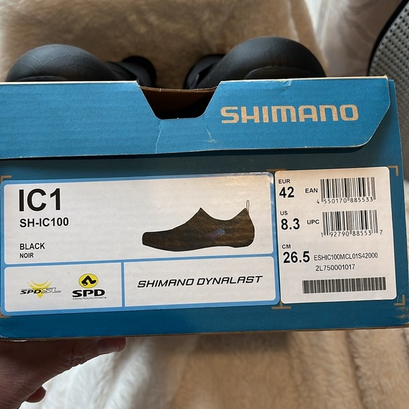 BRAND NEW:  Shimano Spin or Peloton Shoes IC-100- Sz 42 Mens 8.5 Womens 9.5 - Picture 3 of 5
